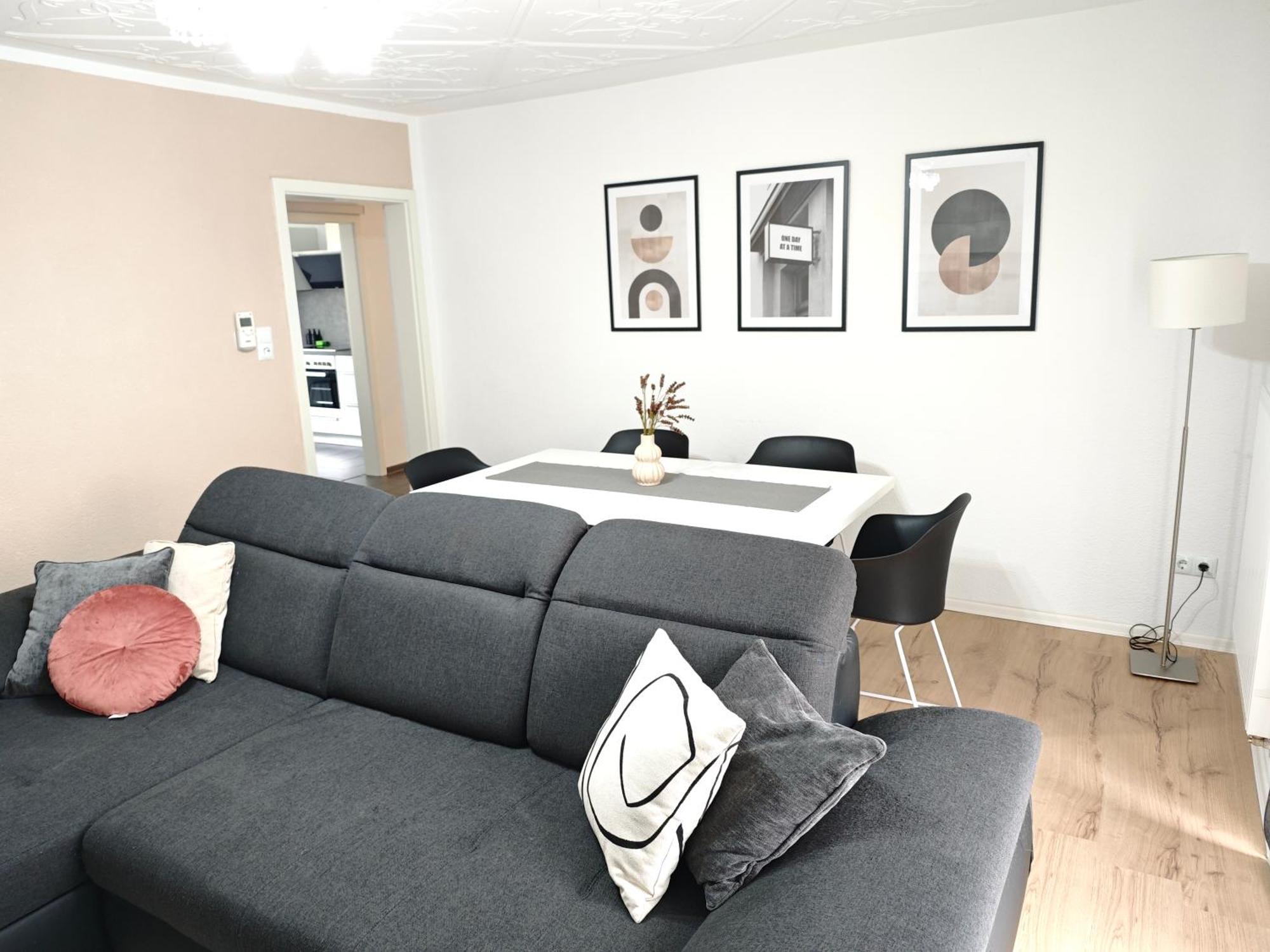 Fh-Naehe: Modernes Apt Mit Balkon Hof  Eksteriør bilde